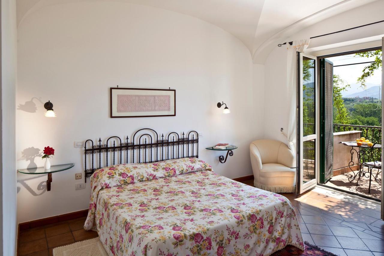 Hotel Villa Rizzo Resort And Spa San Cipriano Picentino Стая снимка